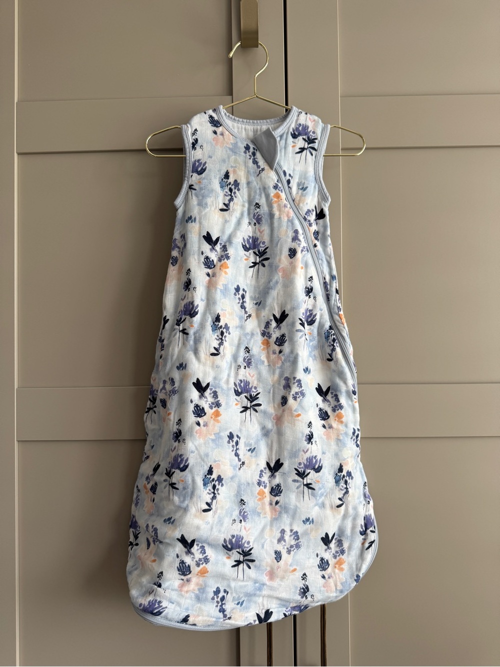 Loulou Lollipop Muslin Sleep Bag in the Ink Floral Bamboo 0.5 TOG